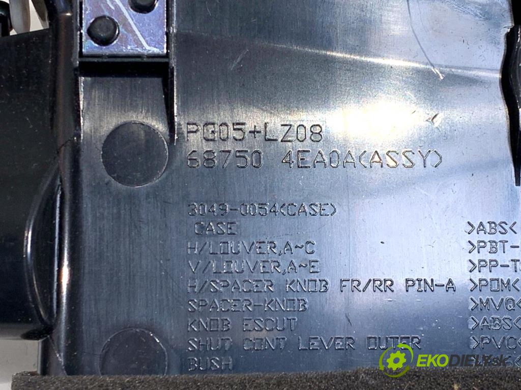 NISSAN QASHQAI J11 SUV 2016 120 kW 1.6 DIG-T 1618 mří topení přední část 687504EA0A