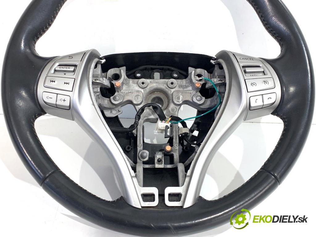 NISSAN QASHQAI J11 SUV 2016 120 kW 1.6 DIG-T 1618 Volant 484304EM5B (Volant)
