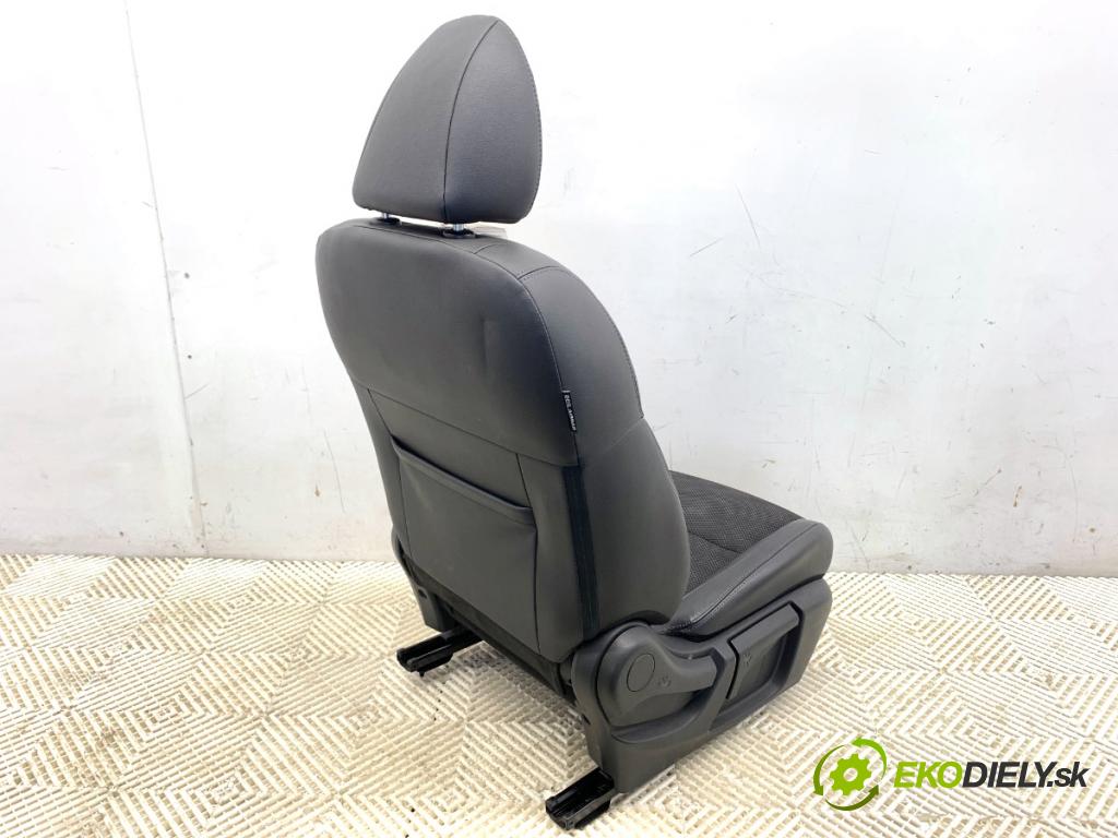 NISSAN QASHQAI J11 SUV 2016 120 kW 1.6 DIG-T 1618 Sedadlo pravy predný