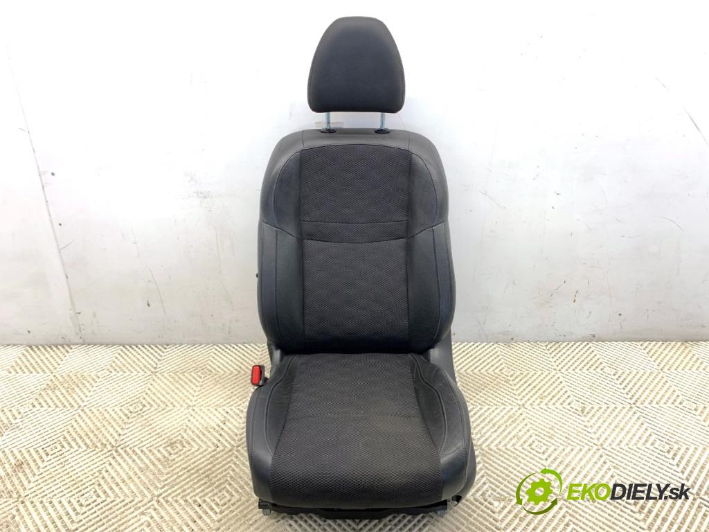 NISSAN QASHQAI J11 SUV 2016 120 kW 1.6 DIG-T 1618 Sedadlo ľavy predný 