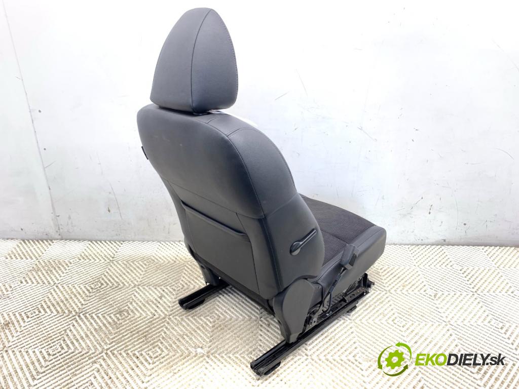 NISSAN QASHQAI J11 SUV 2016 120 kW 1.6 DIG-T 1618 Sedadlo ľavy predný