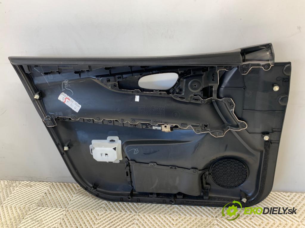 NISSAN QASHQAI J11 SUV 2016 120 kW 1.6 DIG-T 1618 čalúnenie Dvere pravy predný