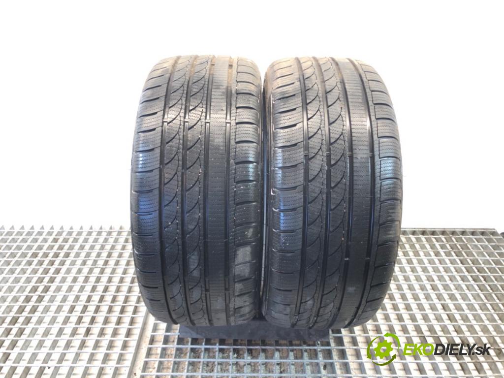 --- ---      PNEUMATIKA: zima 2X 235/40 18