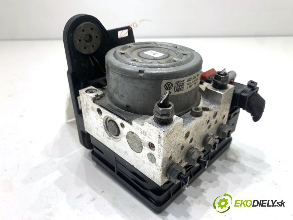 VW PASSAT B8 Kombi 2015 110 kW 2.0 TDI 1968 Pumpa ABS 3Q0614517N (Pumpa ABS)