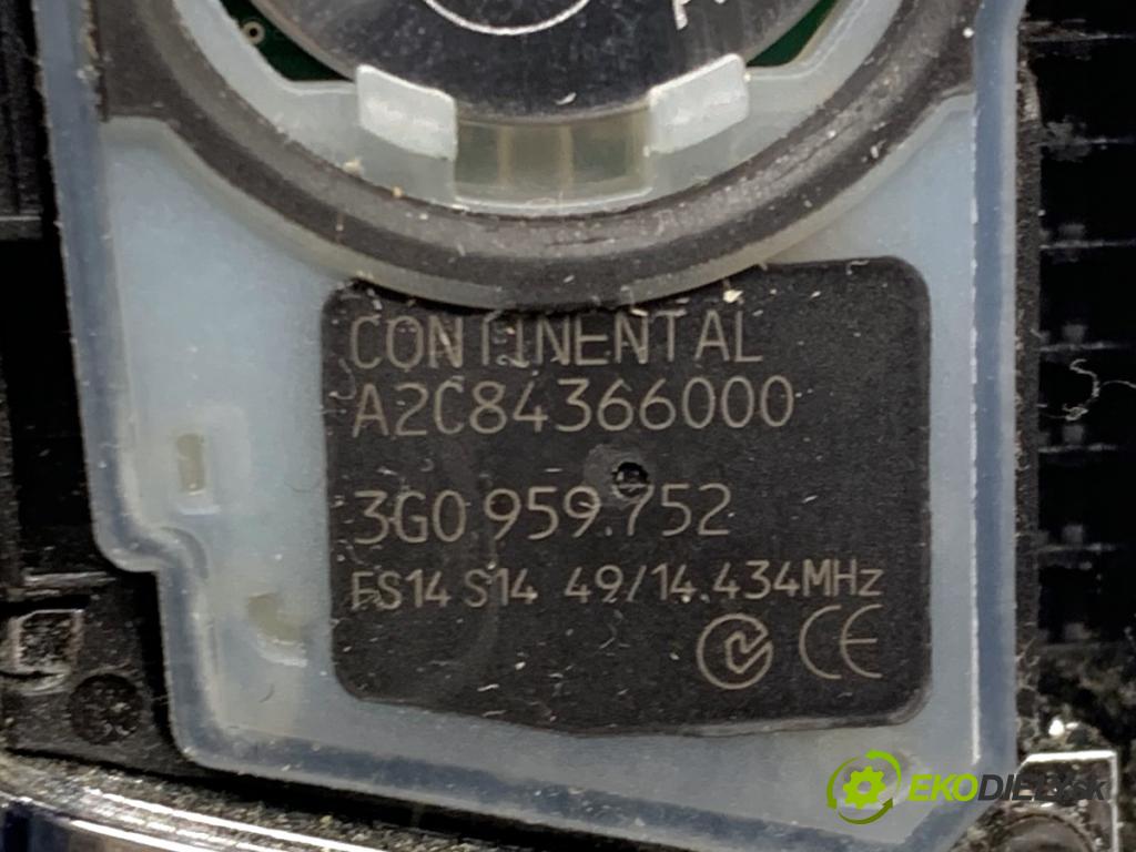 VW PASSAT B8 Kombi 2015 110 kW 2.0 TDI 1968 klíč 3G0959752