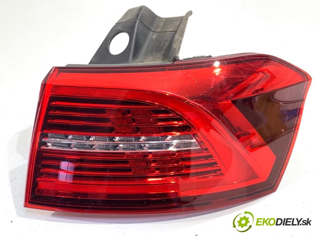 VW PASSAT B8 Kombi 2015 110 kW 2.0 TDI 1968 světlo pravý zadní část 3G9945208