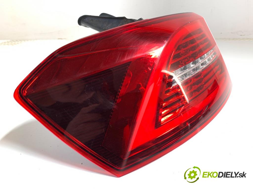 VW PASSAT B8 Kombi 2015 110 kW 2.0 TDI 1968 světlo levý zadní část 3G9945207
