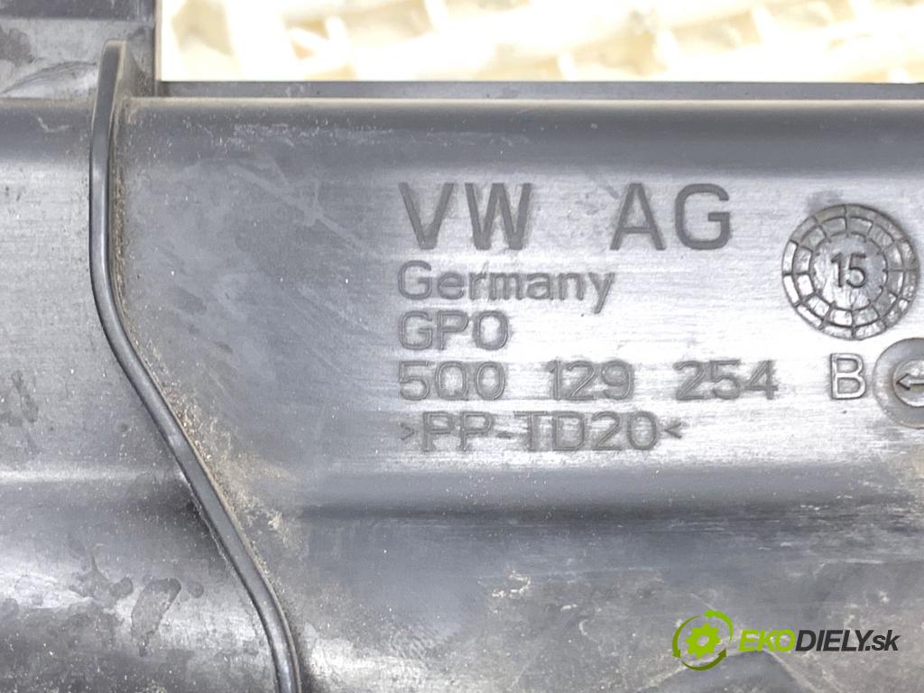 VW PASSAT B8 Kombi 2015 110 kW 2.0 TDI 1968 Volant vzduchu 5Q0129254B