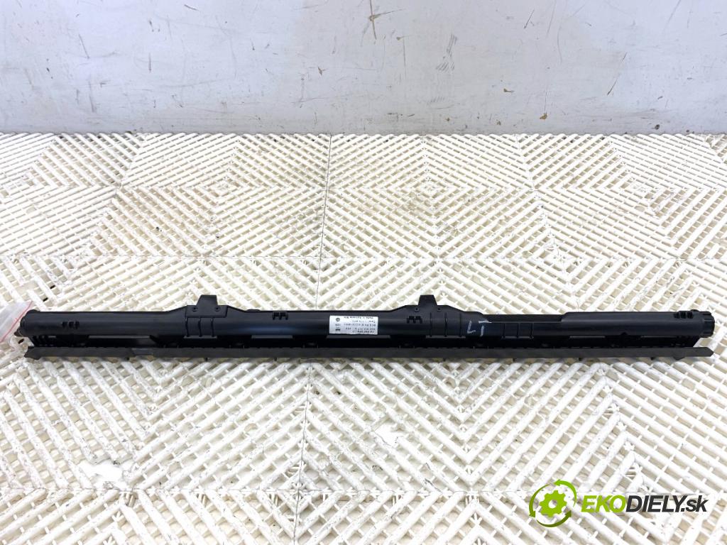 VW PASSAT B8 Kombi 2015 110 kW 2.0 TDI 1968 Roleta dveře levý zadní část 3G9861317A