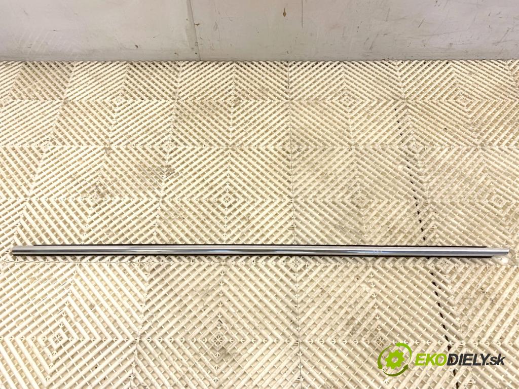 VW PASSAT B8 Kombi 2015 110 kW 2.0 TDI 1968 Lišta Sbírání: predný ľavy 