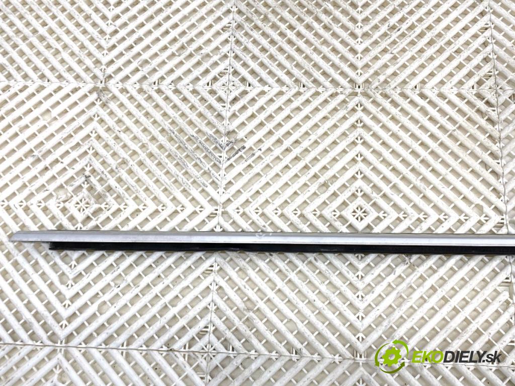 VW PASSAT B8 Kombi 2015 110 kW 2.0 TDI 1968 Lišta Sbírání: predný ľavy