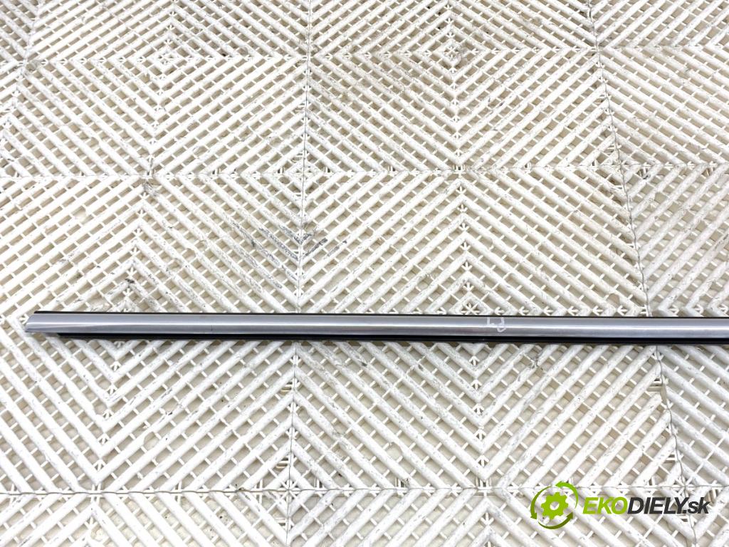 VW PASSAT B8 Kombi 2015 110 kW 2.0 TDI 1968 Lišta Sbírání: zad pravy