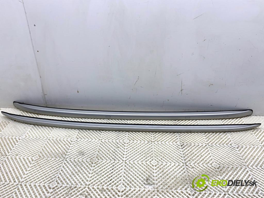 HYUNDAI i30 Kombi 2023 88 kW 1.0 T-GDI 998 lyžiny STRECHA: 