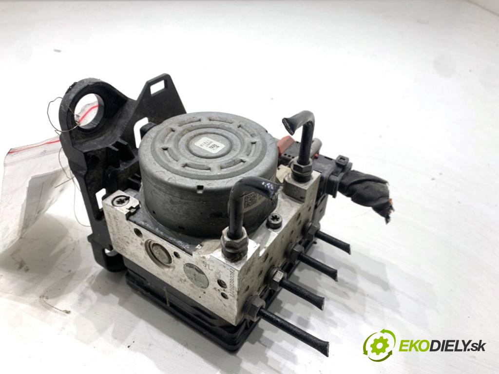VW PASSAT B8 sedan 2022 206 kW 2.0 TSI 4motion 1984 Pumpa ABS 5Q0614517GD (Pumpa ABS)