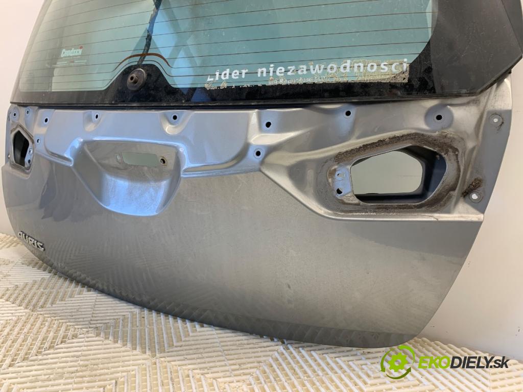 TOYOTA AURIS II liftback 2016 73 kW 1.3 (NRE180_) 1329 kapota zadní část 1G6