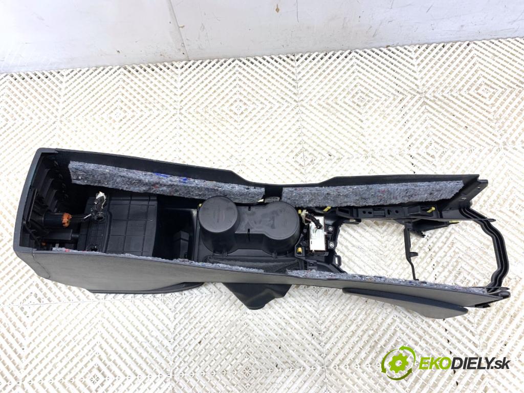TOYOTA AURIS II liftback 2016 73 kW 1.3 (NRE180_) 1329 Tunel stredový  (Stredový tunel)