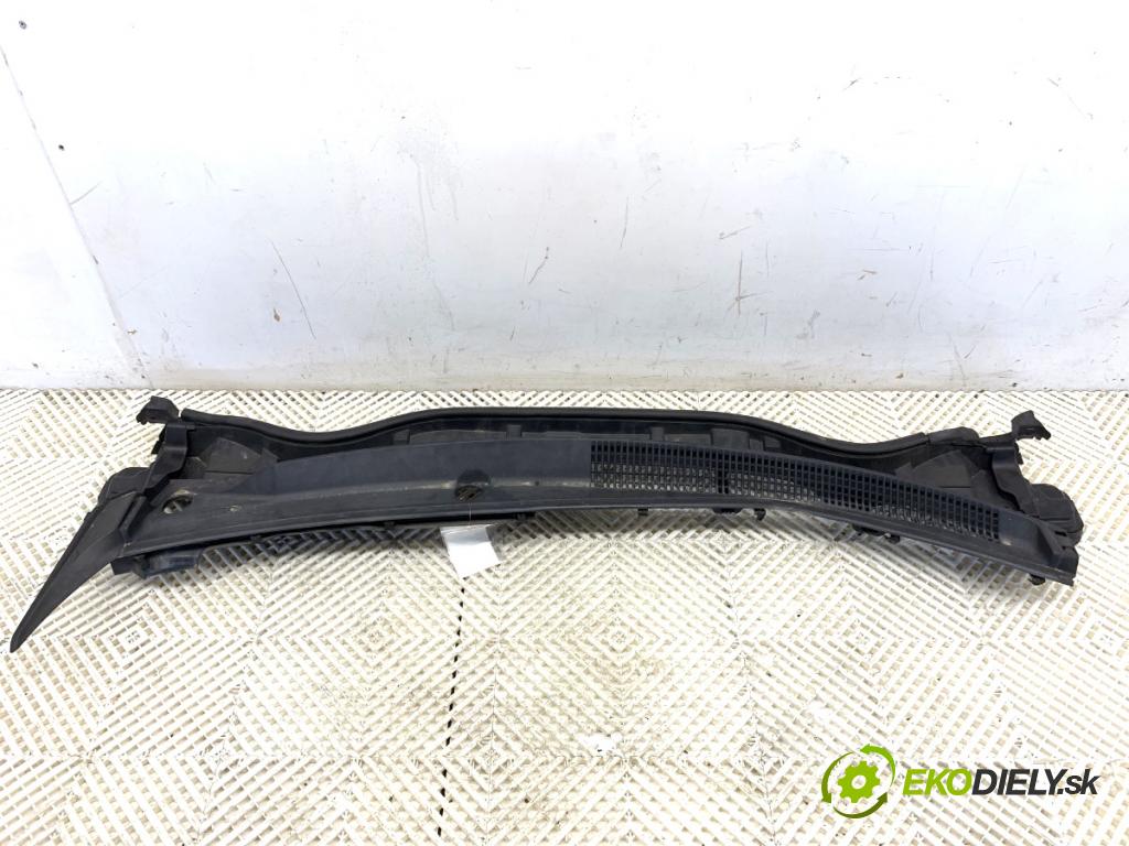TOYOTA AURIS II liftback 2016 73 kW 1.3 (NRE180_) 1329 Torpédo, plast pod čelné okno 55781-02350 (Torpédo (plast pod čelným sklom))