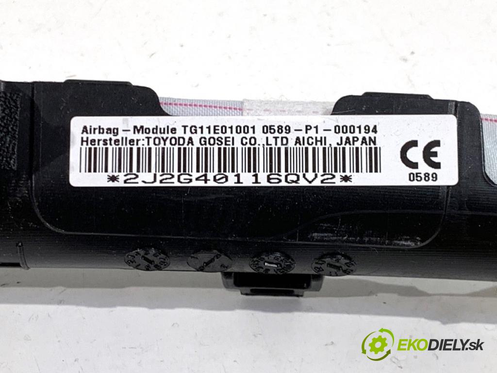 TOYOTA AURIS II liftback 2016 73 kW 1.3 (NRE180_) 1329 Stropný pravy