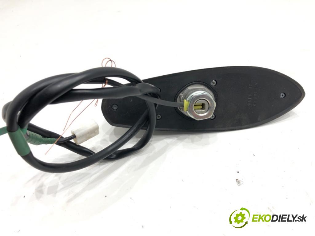 TOYOTA AURIS II liftback 2016 73 kW 1.3 (NRE180_) 1329 ANTENA V3-10838C