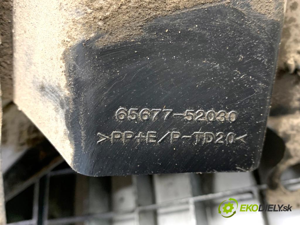 TOYOTA YARIS IV SUV 2021 92 kW 1.5 (MXPB10) 1490 podblatník pravý zadní část 65677-52030