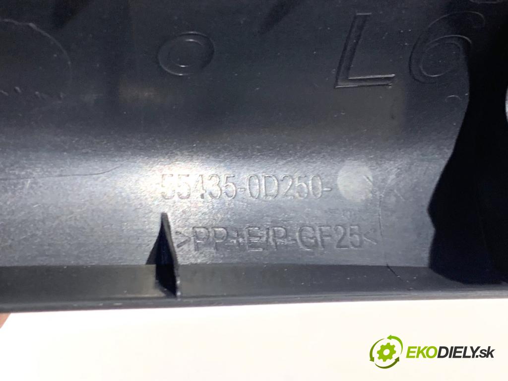 TOYOTA YARIS IV SUV 2021 92 kW 1.5 (MXPB10) 1490 lišty kryt 55435-0D250 55431-0D430 (Lišta)