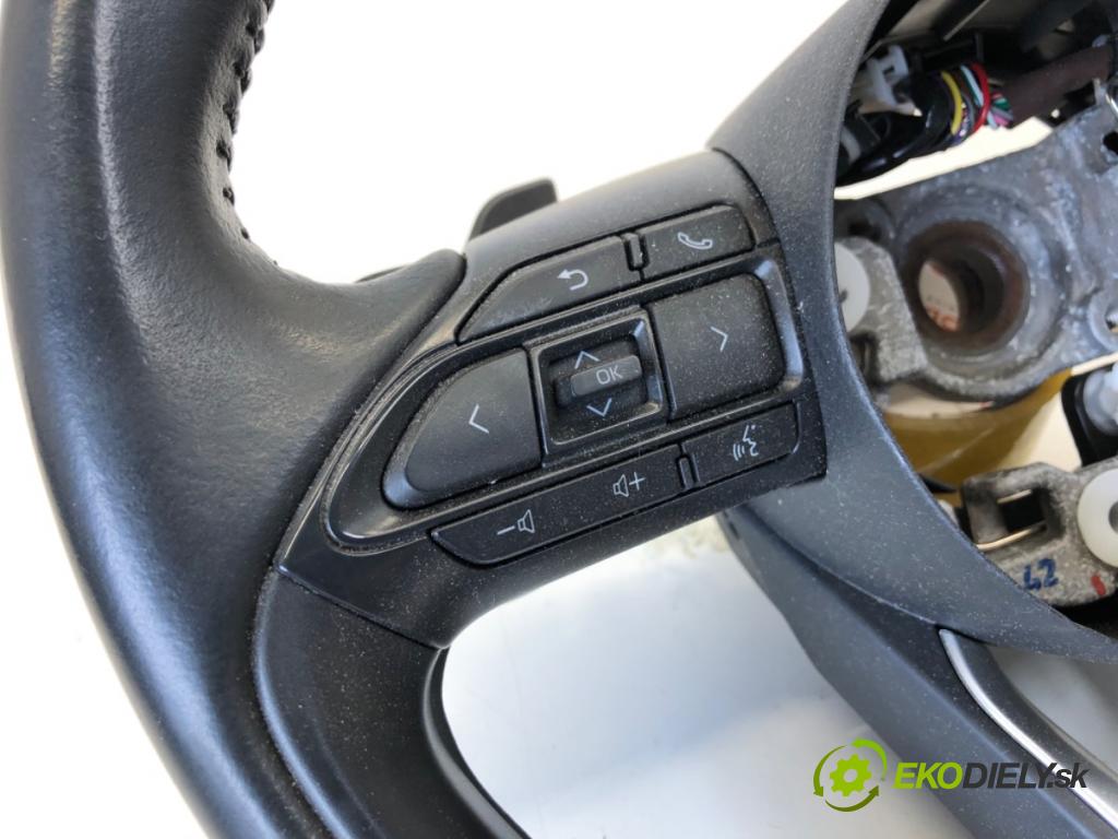 TOYOTA YARIS IV SUV 2021 92 kW 1.5 (MXPB10) 1490 Volant  (Volant)
