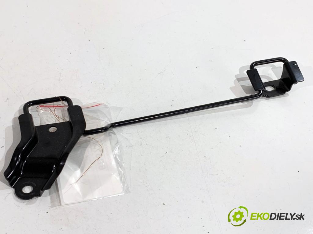 TOYOTA YARIS IV SUV 2021 92 kW 1.5 (MXPB10) 1490 Uchytenie ISOFIX