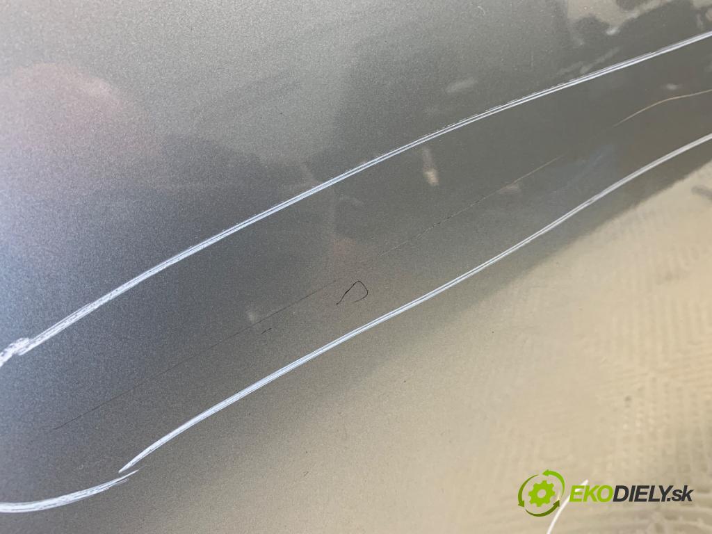 TOYOTA AURIS II liftback 2016 73 kW 1.3 (NRE180_) 1329 dveře pravý zadní část 1G6