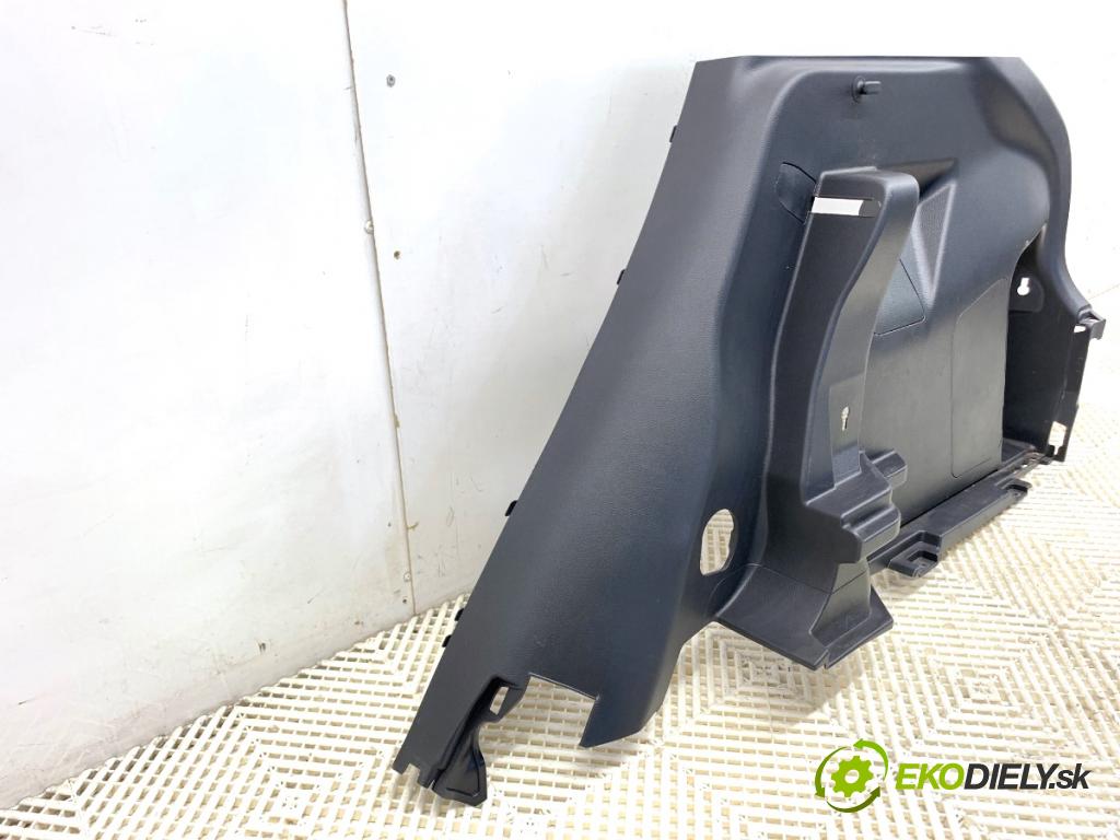 TOYOTA YARIS IV SUV 2021 92 kW 1.5 (MXPB10) 1490 čalúnenie kufra pravy 64730-0D300