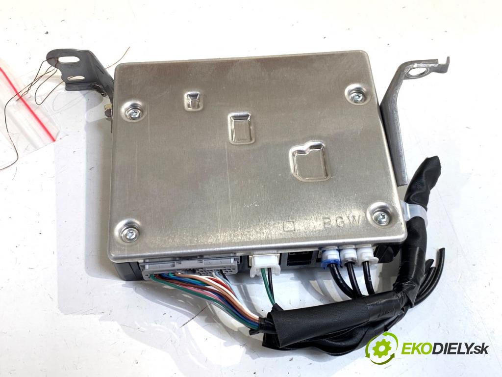 TOYOTA YARIS IV SUV 2021 92 kW 1.5 (MXPB10) 1490 Modul komfortu 86740-0D030 (Modul komfortu)