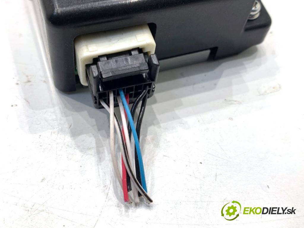 TOYOTA YARIS IV SUV 2021 92 kW 1.5 (MXPB10) 1490 Modul Dvere 897A0-0D010