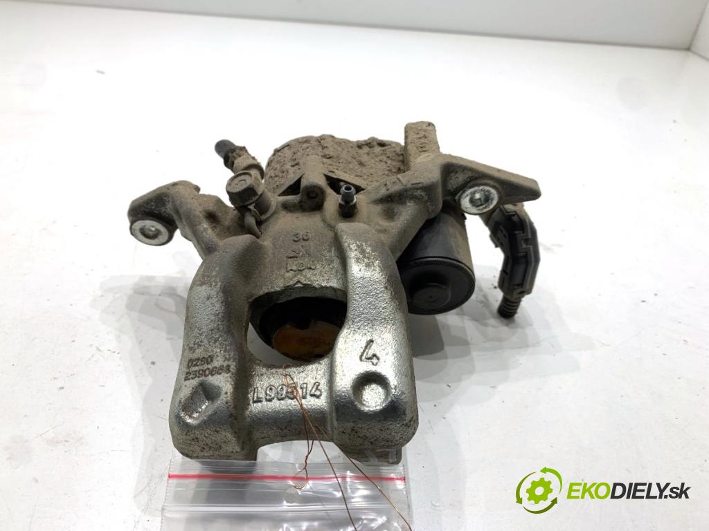 TOYOTA YARIS IV SUV 2021 92 kW 1.5 (MXPB10) 1490 Brzdič strmeň ľavy zad 