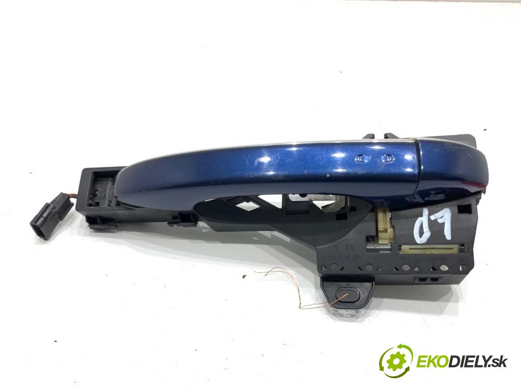 RENAULT MEGANE IV liftback 2017 81 kW 1.5 dCi 110 (B9A3) 1461 Kľučka vonkajšia ľavy predný 
