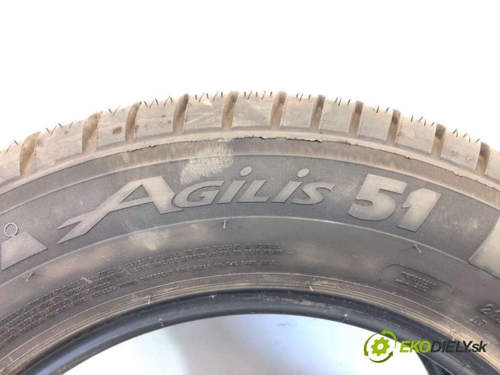 --- ---      PNEUMATIKA: 1X 215/65 16" MICHELIN