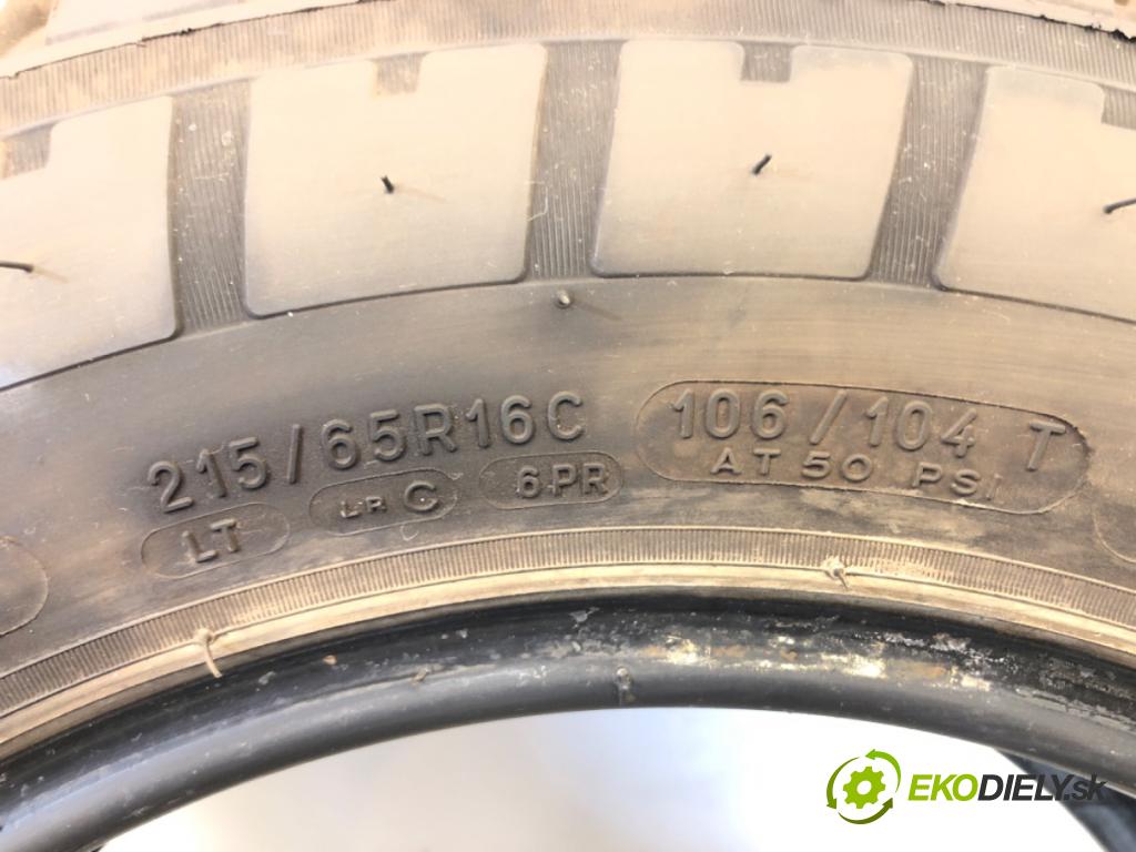 --- ---      PNEUMATIKA: 1X 215/65 16" MICHELIN