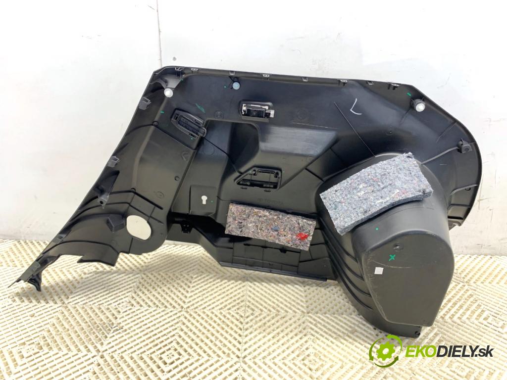 TOYOTA YARIS IV SUV 2021 92 kW 1.5 (MXPB10) 1490 čalúnenie kufra ľavy 64740-0D320