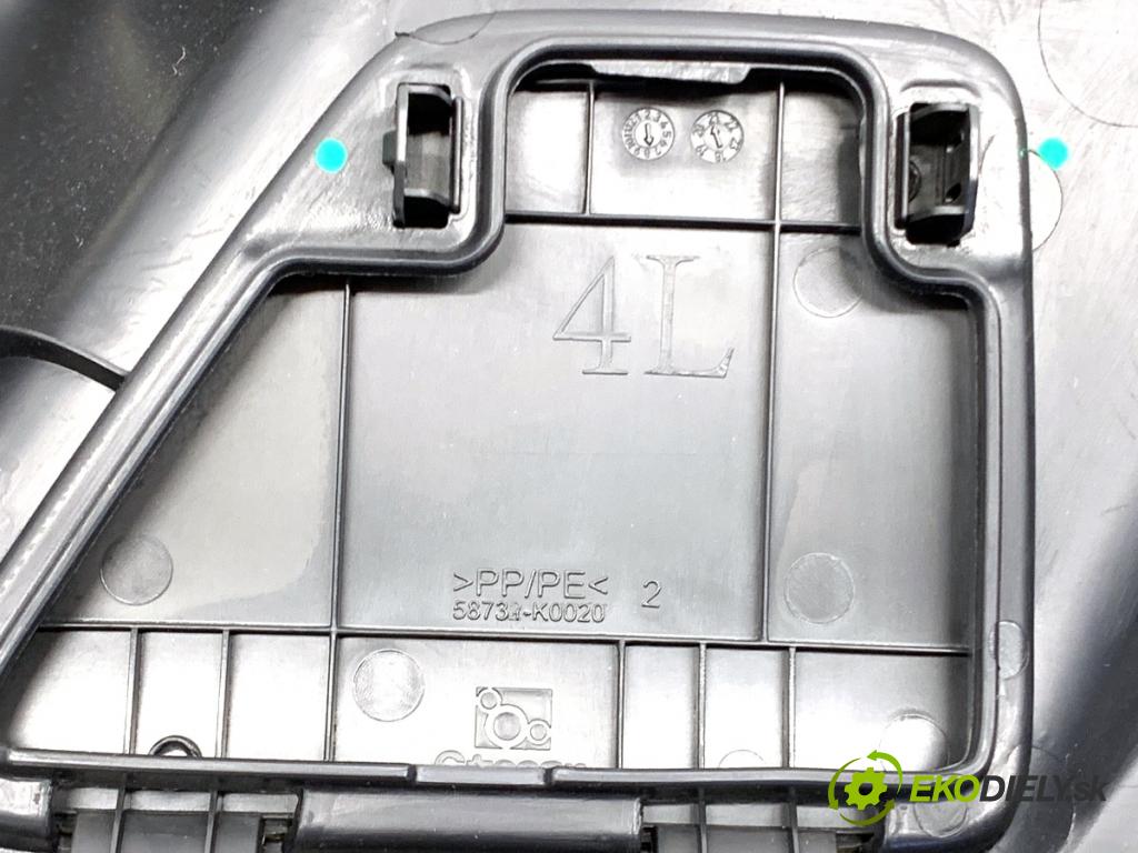 TOYOTA YARIS IV SUV 2021 92 kW 1.5 (MXPB10) 1490 čalúnenie kufra ľavy 64740-0D320