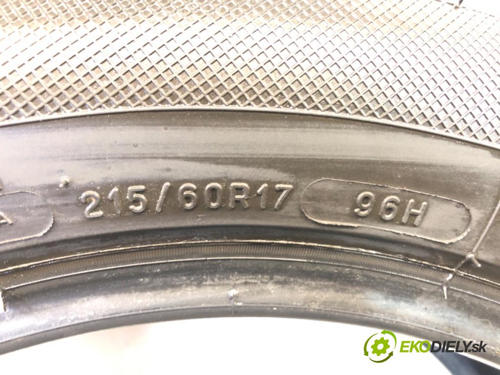 --- ---      PNEUMATIKY: PARA: VÍCENÁ SEZÓNA: 215/60 17" KLEBER