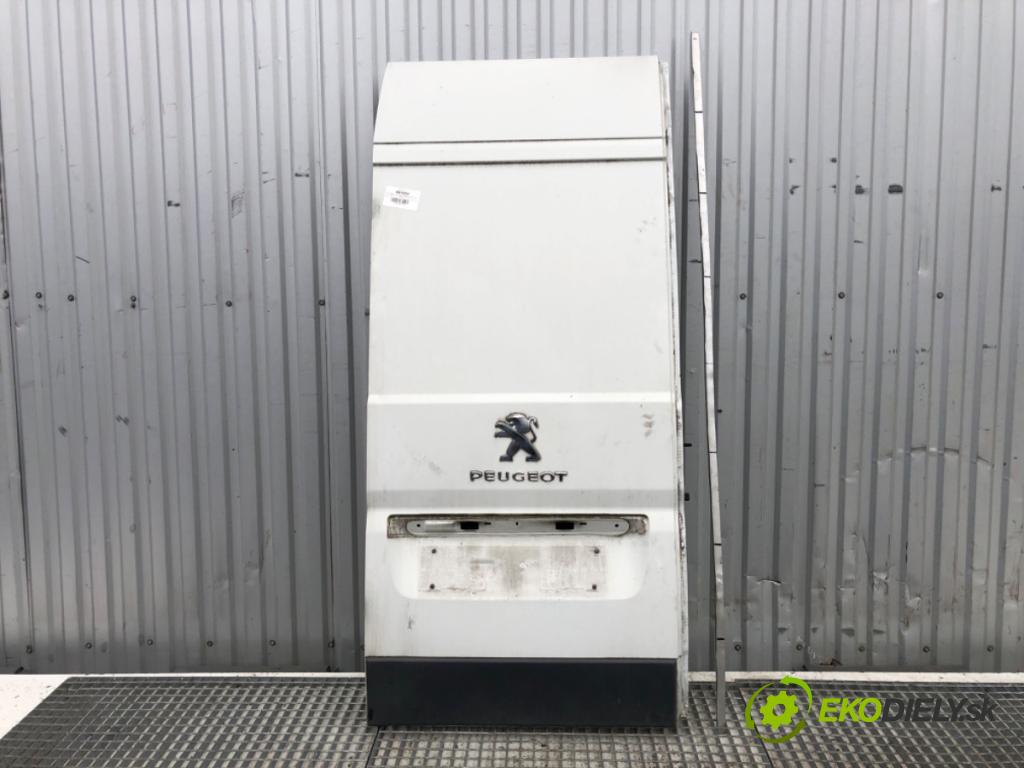 PEUGEOT BOXER I Autobus 2016 96 kW 2.0 BlueHDi 130 1997 dveře levý zadní část 