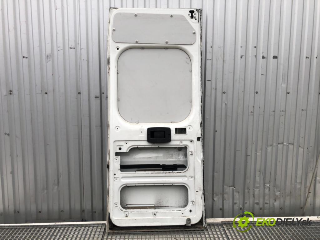 PEUGEOT BOXER I Autobus 2016 96 kW 2.0 BlueHDi 130 1997 Dvere pravy zad