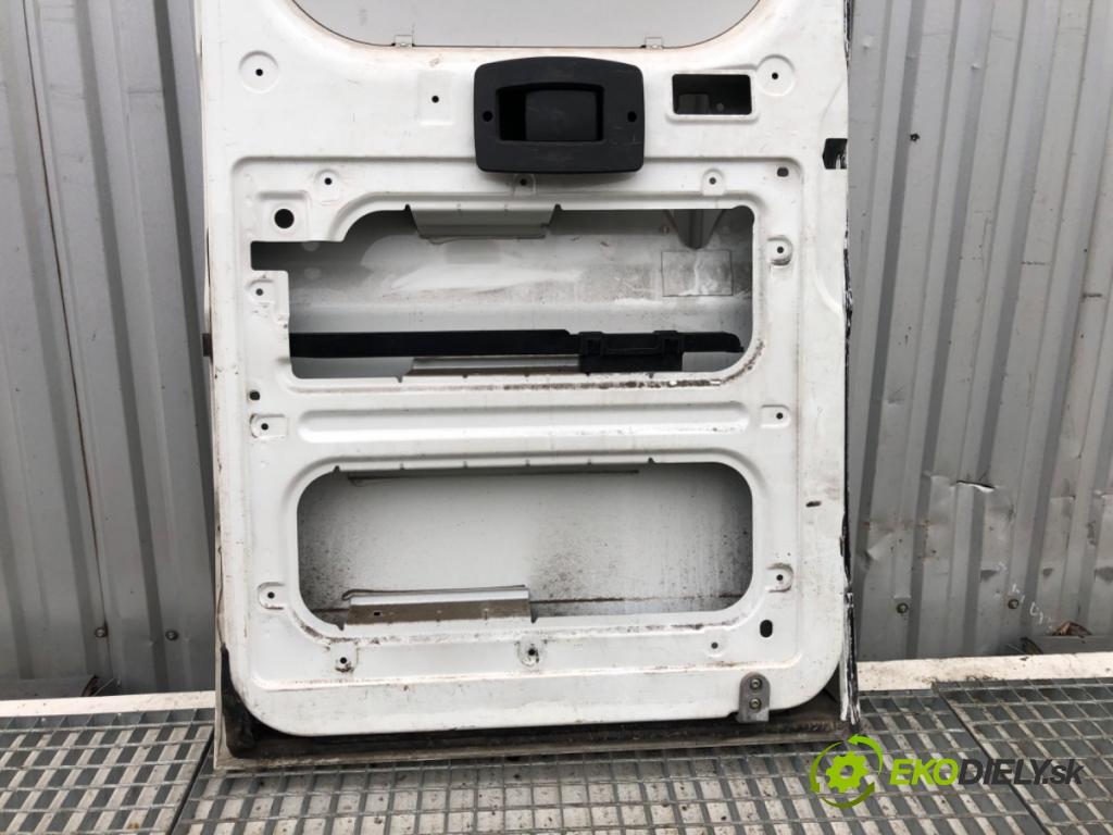 PEUGEOT BOXER I Autobus 2016 96 kW 2.0 BlueHDi 130 1997 Dvere pravy zad