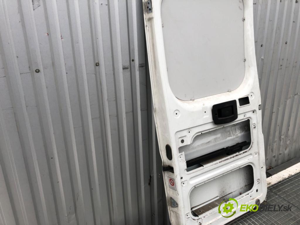 PEUGEOT BOXER I Autobus 2016 96 kW 2.0 BlueHDi 130 1997 Dvere pravy zad
