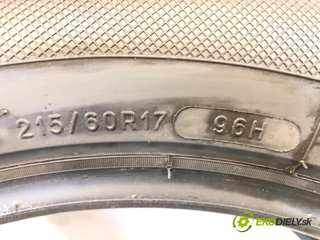 --- ---      PNEUMATIKY: PARA: VÍCENÁ SEZÓNA: 215/60 17" KLEBER