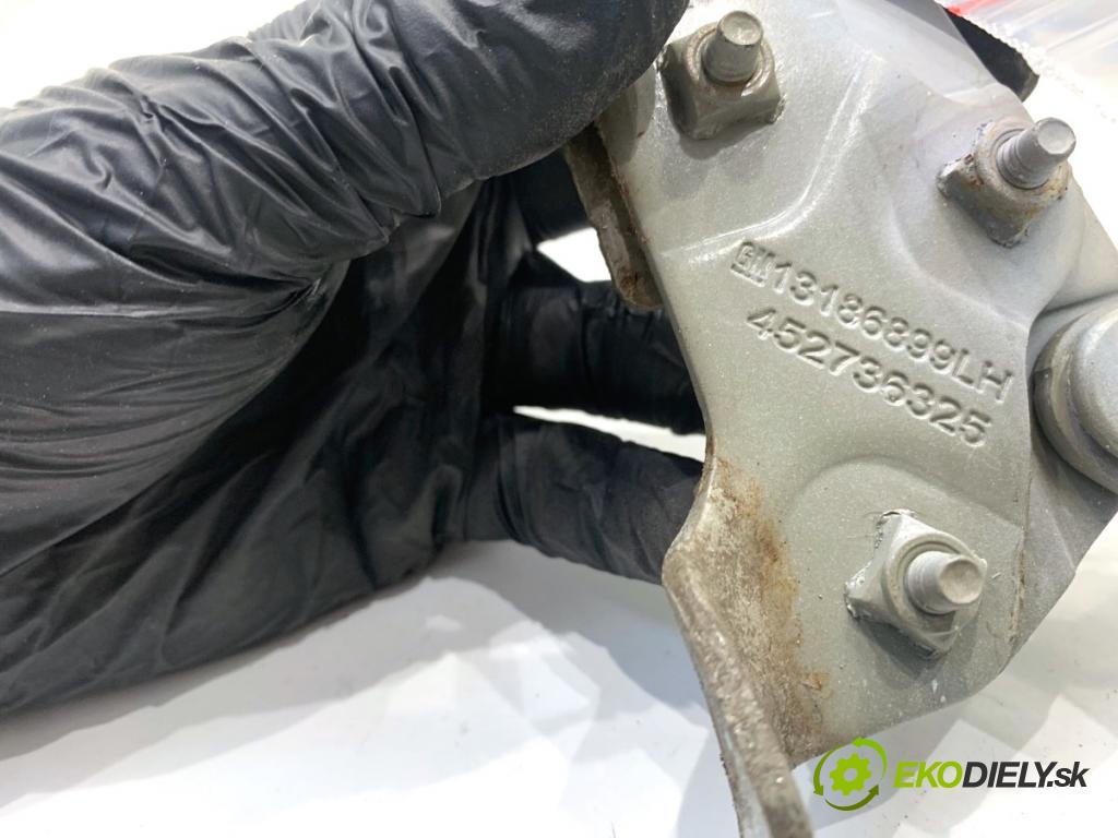 OPEL CORSA E liftback 2017 55 kW 1.4 (08, 68) 1398 závěs kapoty levý přední část 13186899