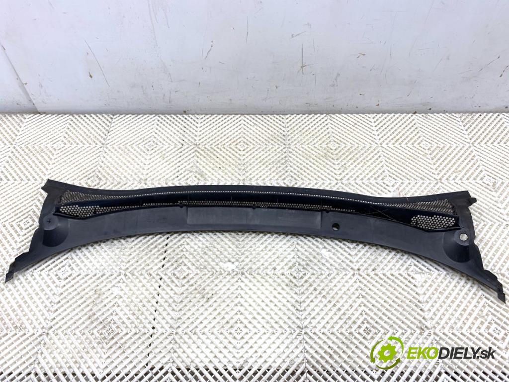 OPEL CORSA E liftback 2017 55 kW 1.4 (08, 68) 1398 Torpédo, plast pod čelné okno 13434158 (Torpédo (plast pod čelným sklom))
