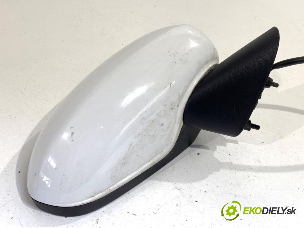 OPEL CORSA E liftback 2017 55 kW 1.4 (08, 68) 1398 Spätné zrkadlo pravy