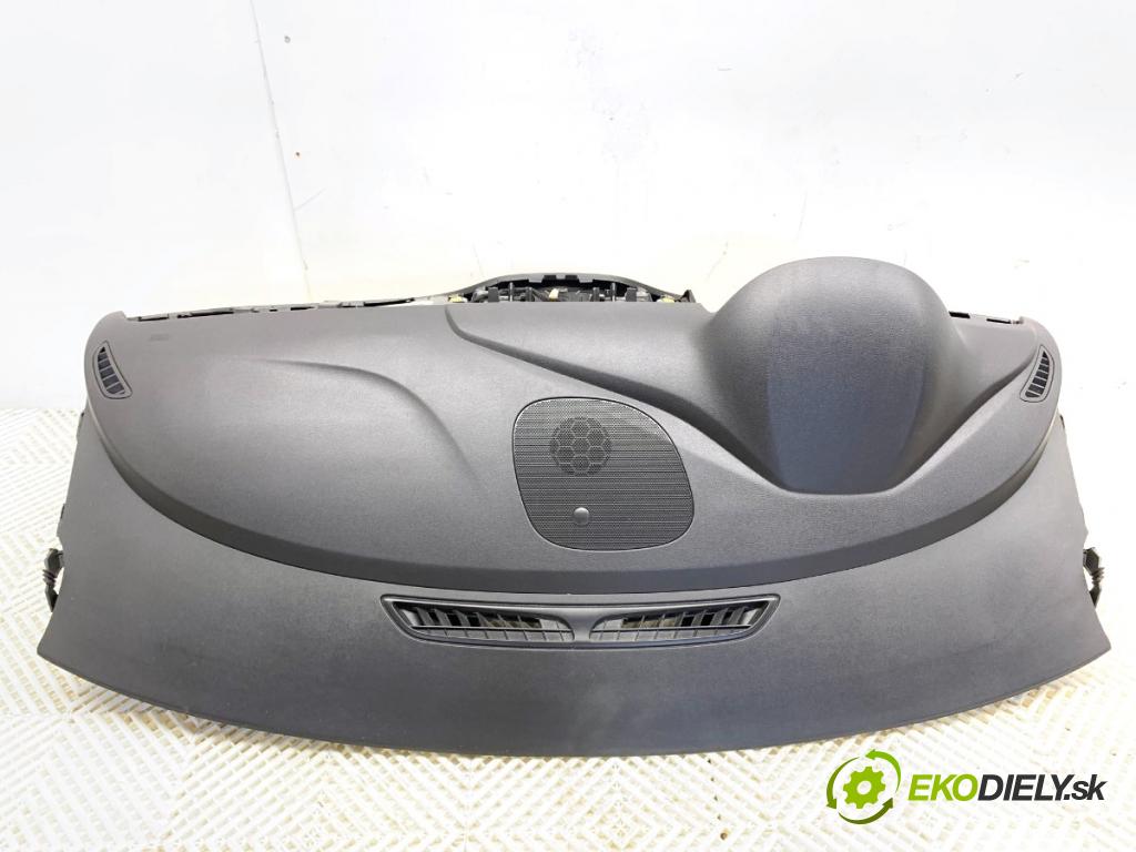 OPEL CORSA E liftback 2017 55 kW 1.4 (08, 68) 1398 Palubná doska 39061297 (Palubná doska)