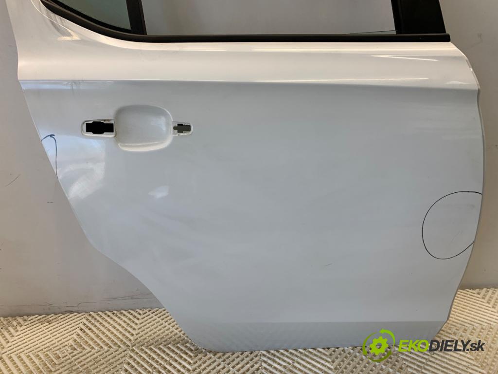 OPEL CORSA E liftback 2017 55 kW 1.4 (08, 68) 1398 Dvere pravy zad Z40R