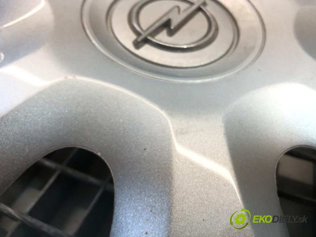 OPEL CORSA E liftback 2017 55 kW 1.4 (08, 68) 1398 puklica 15"