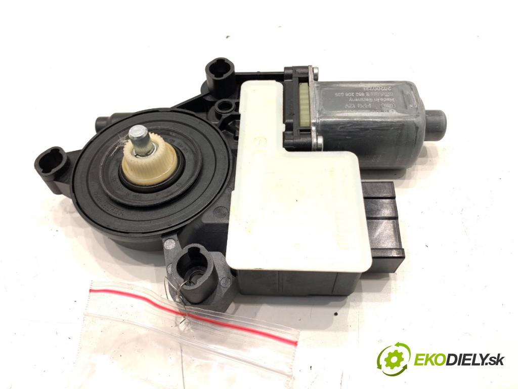 SKODA FABIA III Kombi 2020 44 kW 1.0 999 Motor sťahovania okna pravy predný 2Q2959406